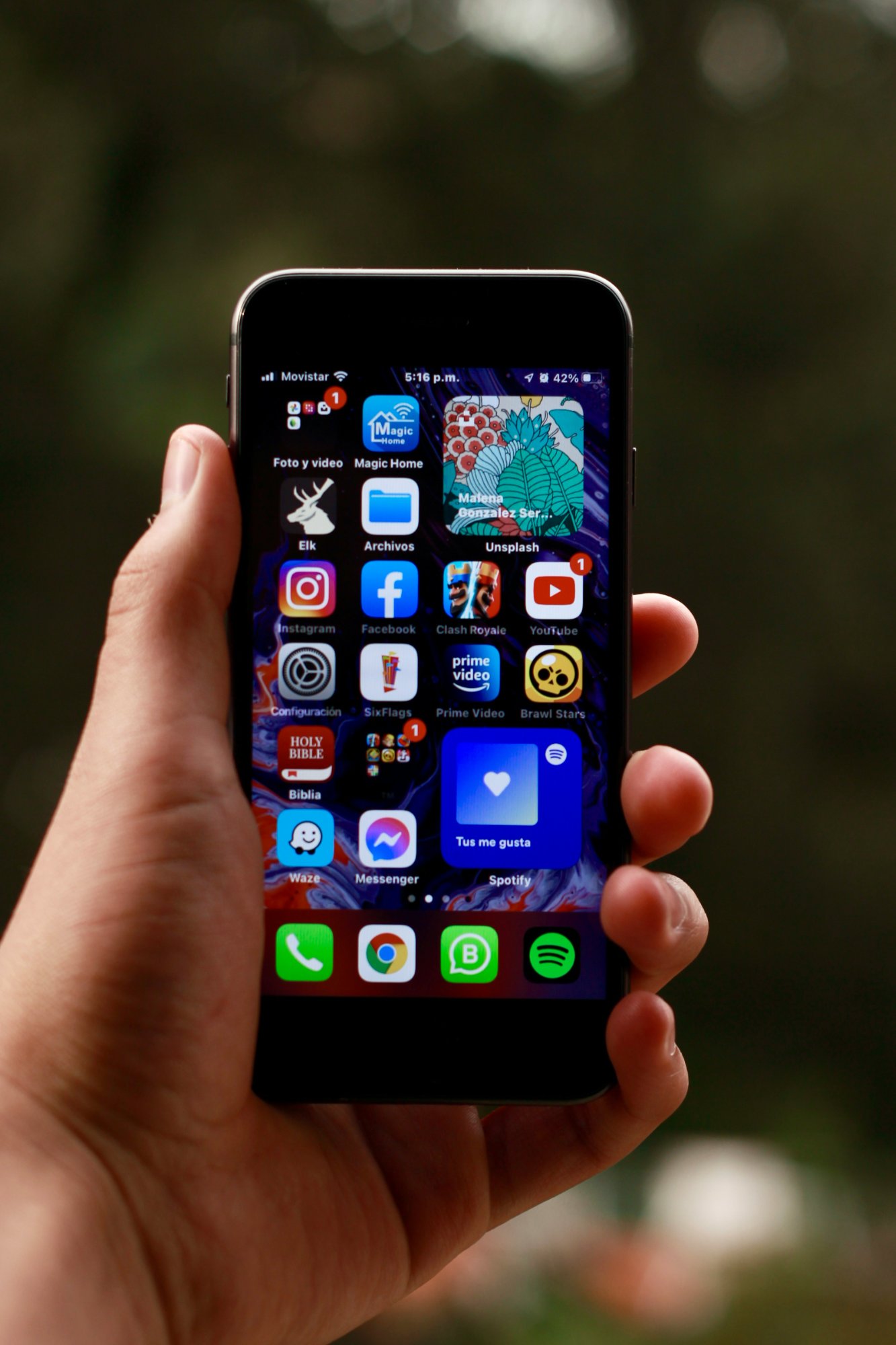 Senior smartphone help in Plymouth MN